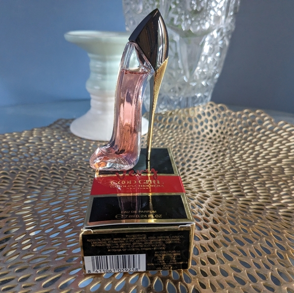 Carolina Herrera - Picture 5 of 5